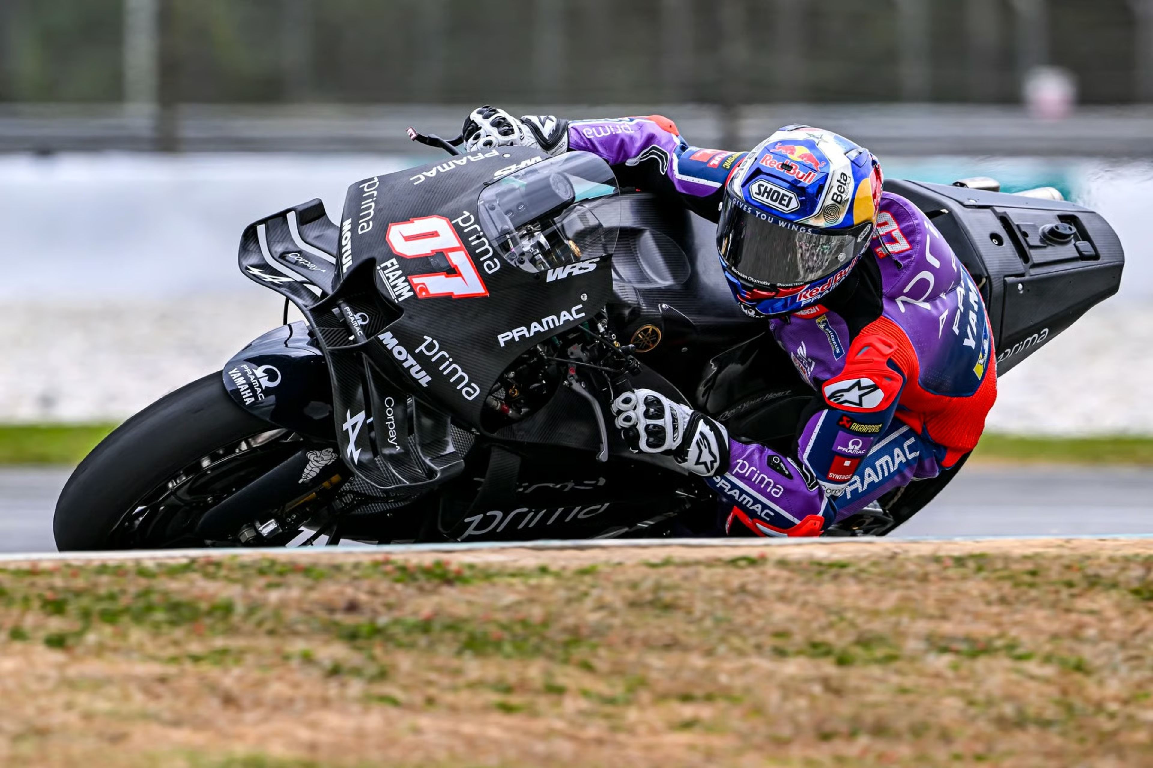 Toprak Razgatlıoğlu MotoGP testlerinde zaman farkını eritiyor