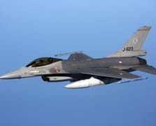 Hollanda, Romanya’ya 1 avro karşılığında 18 adet F-16 bağışladı