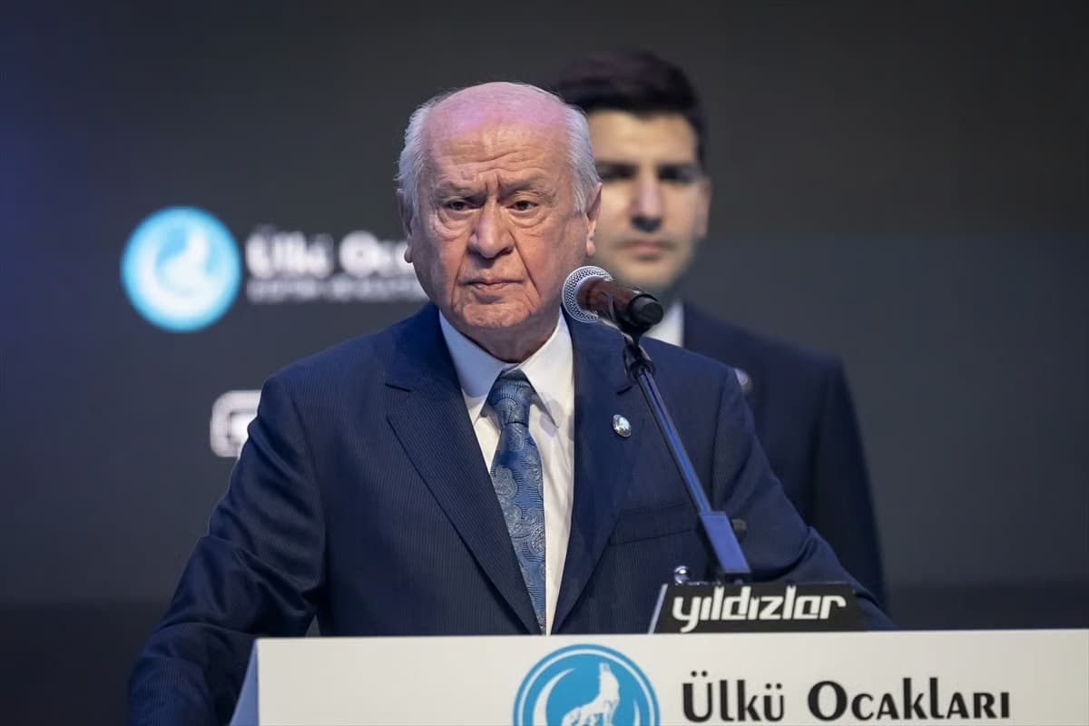 Bahçeli Türk Gençliği Büyük Kurultayı'nda konuştu
