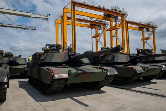 Polonya ile 52 Abrams anlaşması