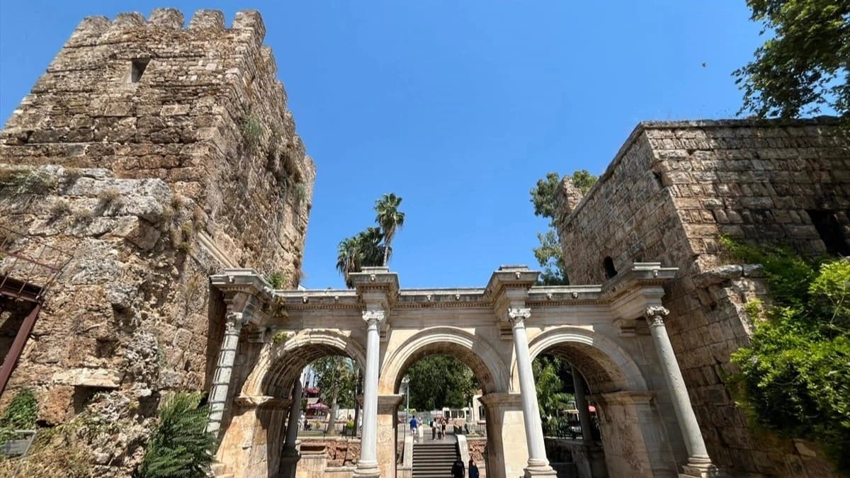 Kaleiçi'nden geçmişe: 2 bin yıllık tarih Antalya'da ölümsüzlük kazanıyor