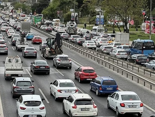 İstanbul'da yollar kapanıyor: Alternatif güzergahlar açıklandı
