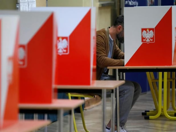 Polonya kritik cumhurbaşkanlığı seçimi için sandık başına gidiyor