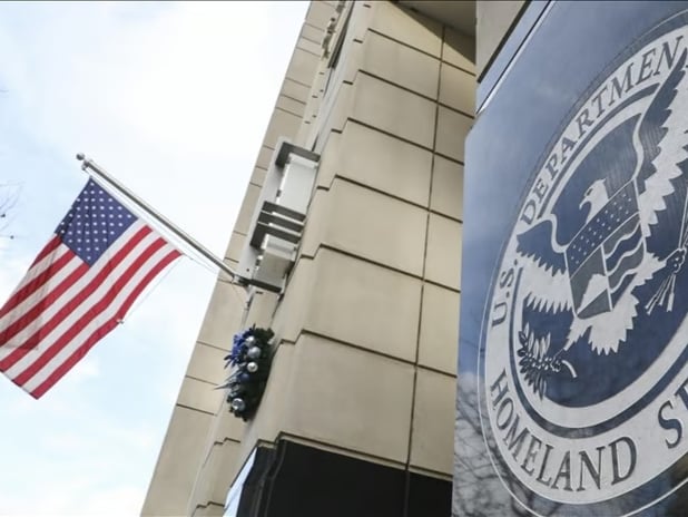 ABD öğrencilerin vize başvurularını askıya aldı