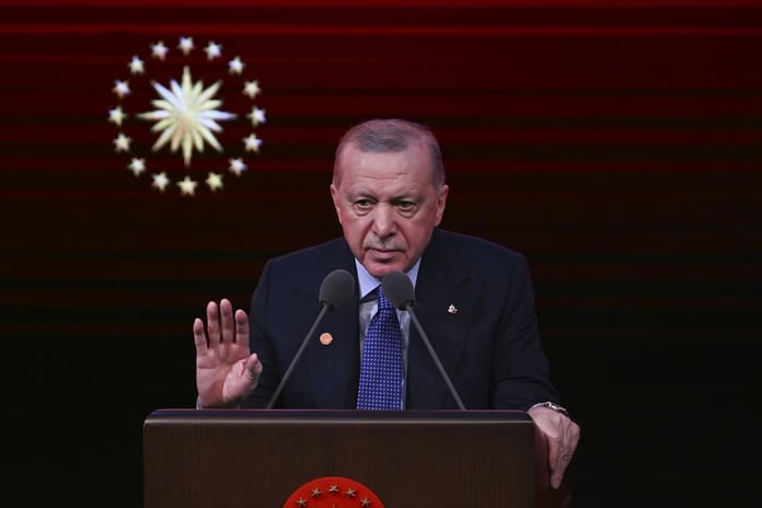 Cumhurbaşkanı Erdoğan: Kadına yönelik şiddet insanlık suçudur