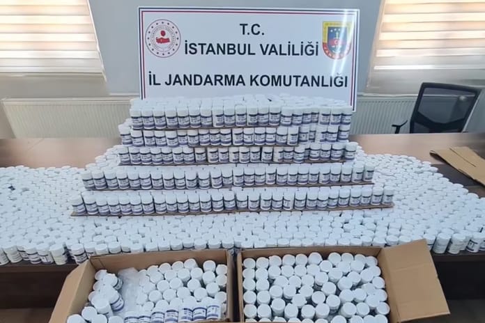 İstanbul'da zehir tacirlerine dev operasyon