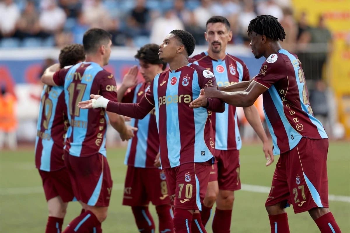 Trabzonspor, UEFA Avrupa Ligi play-off turunda Ferencvaros'u ağırlıyor