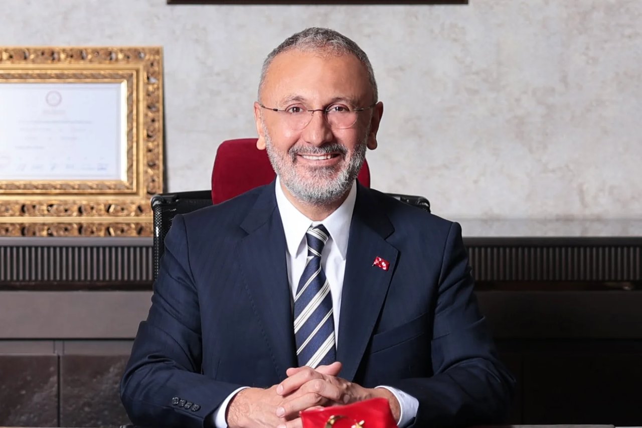 Eyüpsultan Belediye Başkanı görevden uzaklaştırıldı