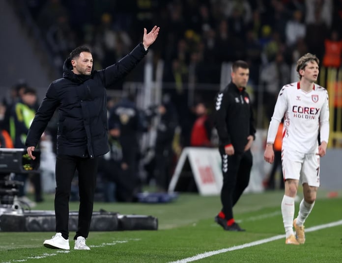 Tedesco ilk müdahaleyi 61'de yaptı