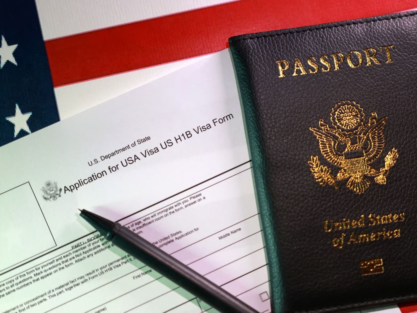 ABD'de mahkeme Trump'ın H-1B vizeleri için getirdiği 100 bin dolarlık ücreti iptal etti