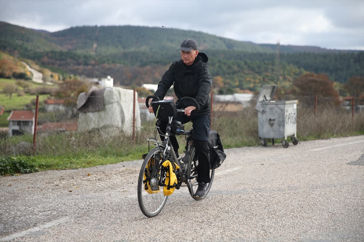 Umre için pedal çevirdi: 3 bin 450 kilometre yol gitti 