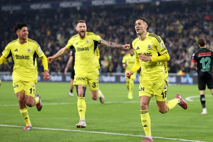 Fenerbahçe namağlup serisini korumak istiyor