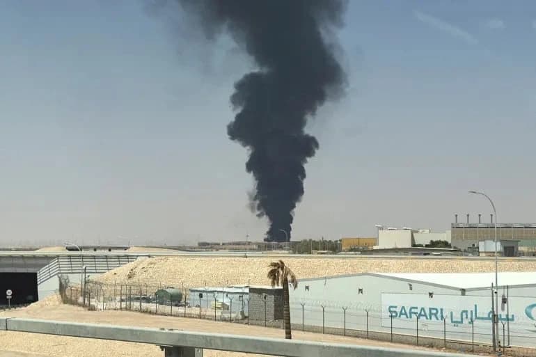 Suudi Arabistan'ın başkentinde havalimanına saldırı: Hava trafiği durduruldu