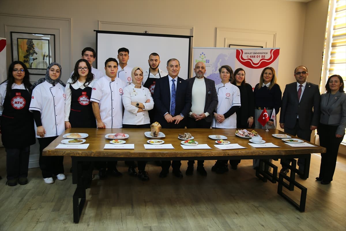 Kimi bayılıyor, kimi uzak duruyor: Türkiye’nin en sıra dışı lezzetleri tanıtıldı