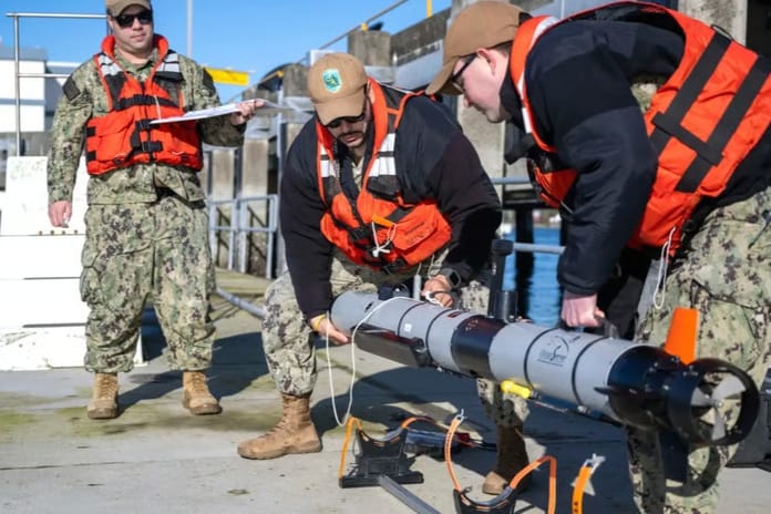 ABD donanması torpido tüpünden fırlatılan insansız deniz aracı projesini durdurdu