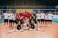 16 Yaş Altı Kız Milli Voleybol Takımı, Balkan Şampiyonası'nda ikinci olarak gümüş madalya kazandı