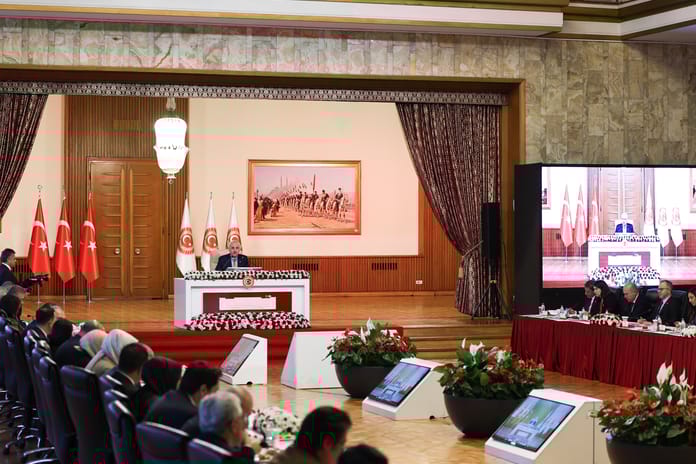 CHP, İmralı’ya temsilci göndermeyecek: Komisyonda kapalı oturum krizi