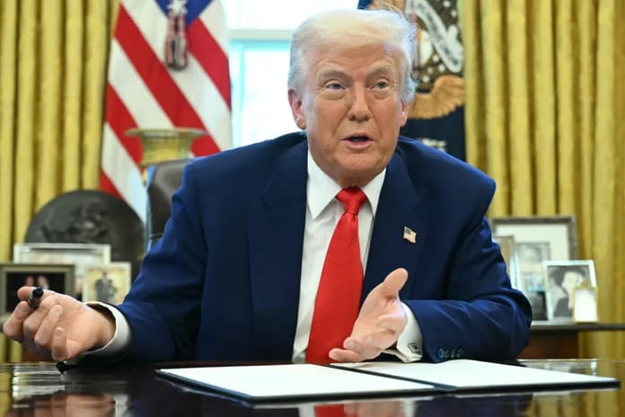 Trump 12 ülkeye yeni gümrük tarifeleri getirdi