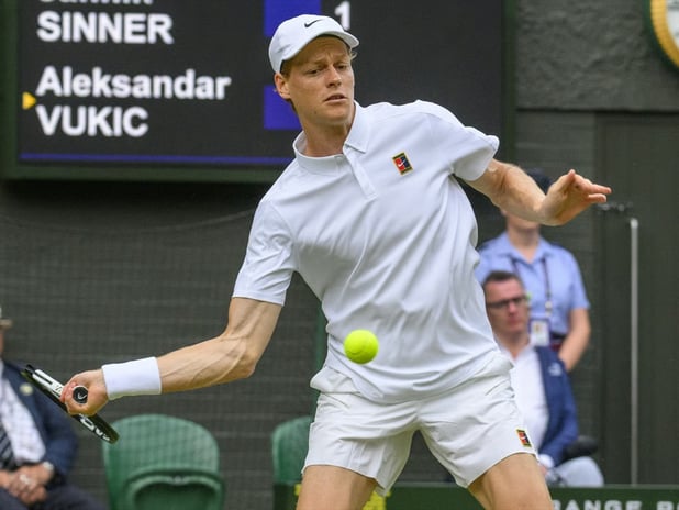 Wimbledon'da tek erkeklerde dünya 1 numarası Jannik Sinner üçüncü tura yükseldi, favori Jack Draper turnuvaya veda etti