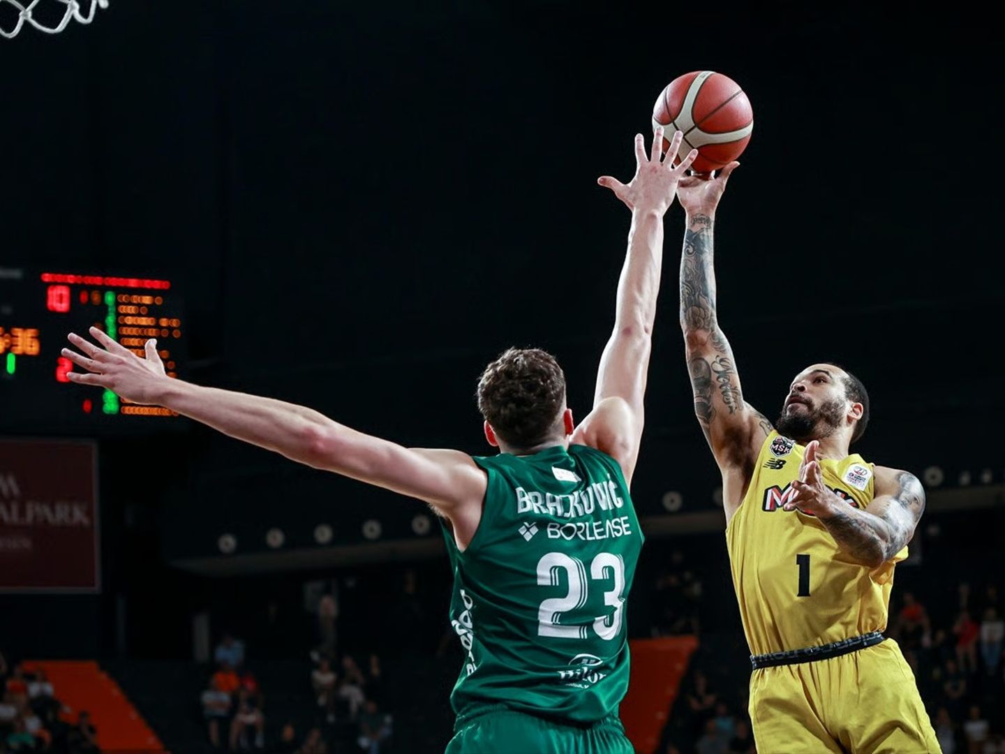 Basketbol Süper Ligi'nde son hafta düşme hattında kritik viraj: Manisa ligde kalırken Darüşşafaka 11 yıl sonra küme düştü.