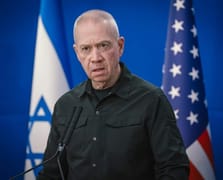 İsrail’in eski Savunma Bakanı Gallant İran’ın nükleer adımlarına karşı saldırı tehdidinde bulundu