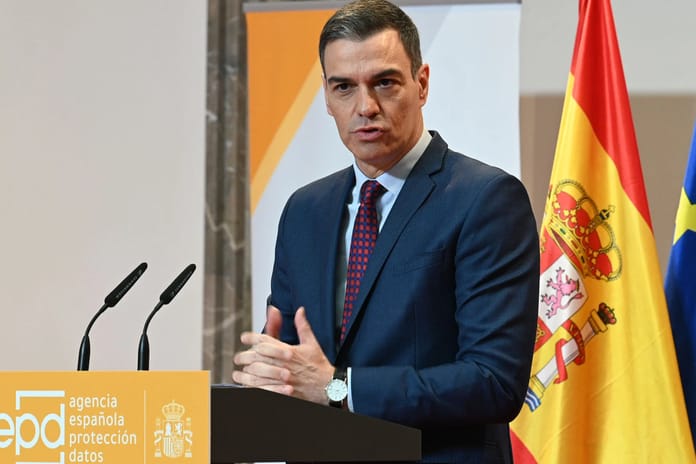 Sanchez Filistin’i tanımanın yıl dönümünde Gazze'deki katliama dikkat çekti