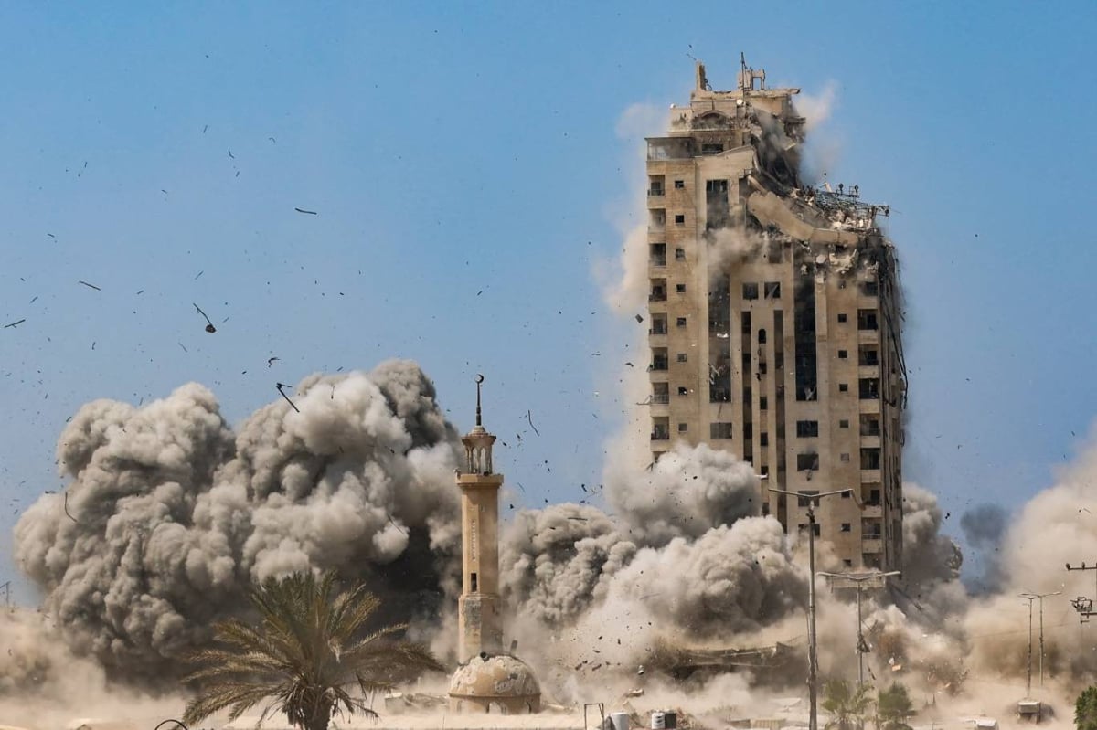 İsrail Gazze'deki konut kulelerini hedef alıyor. 