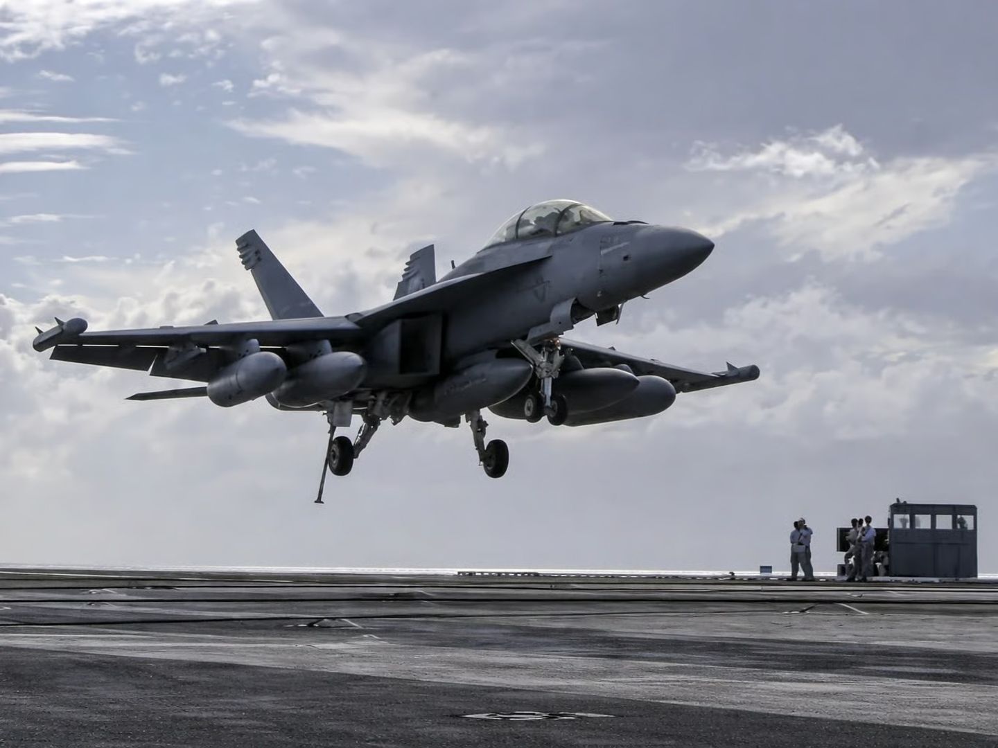 Avustralya’ya yeni nesil elektronik harp kabiliyeti Raytheon ilk NGJ podlarını teslim etti