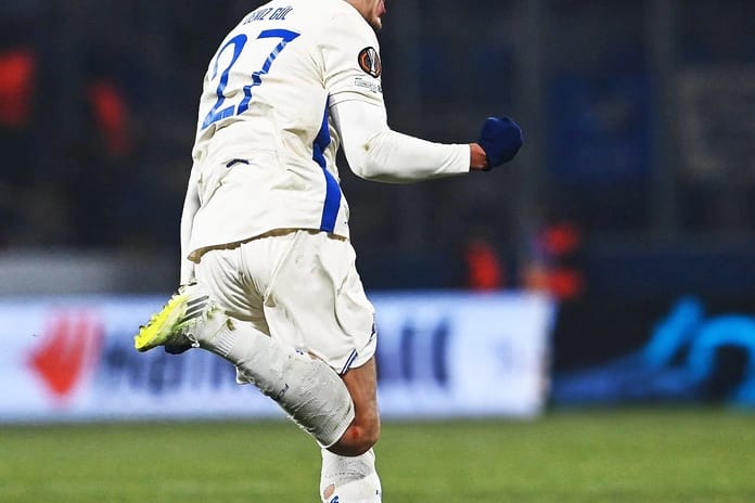 Deniz Gül’den Porto hayat öpücüğü