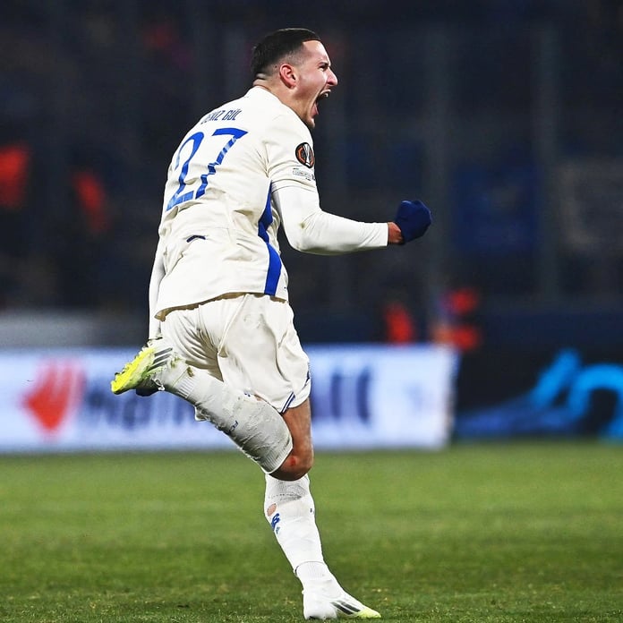 Deniz Gül’den Porto hayat öpücüğü