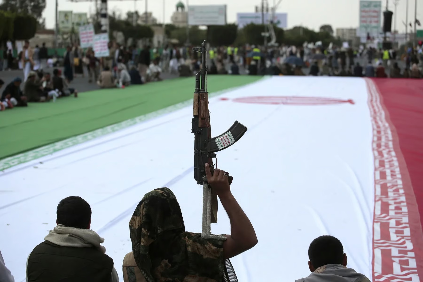 Houthis Threaten US Ships If Iran Is Attacked