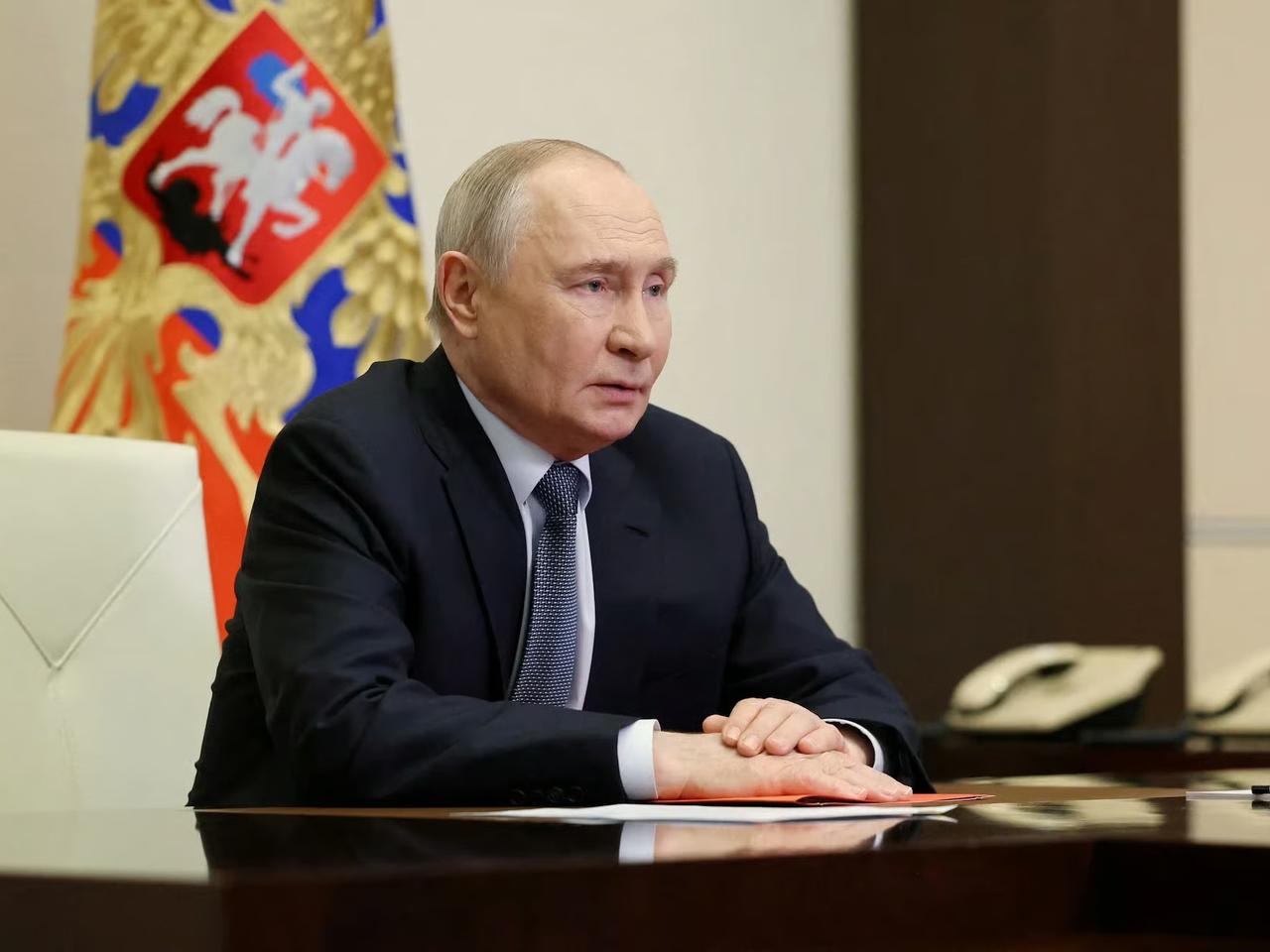 Putin Ukrayna'da geçici ateşkes ilan etti