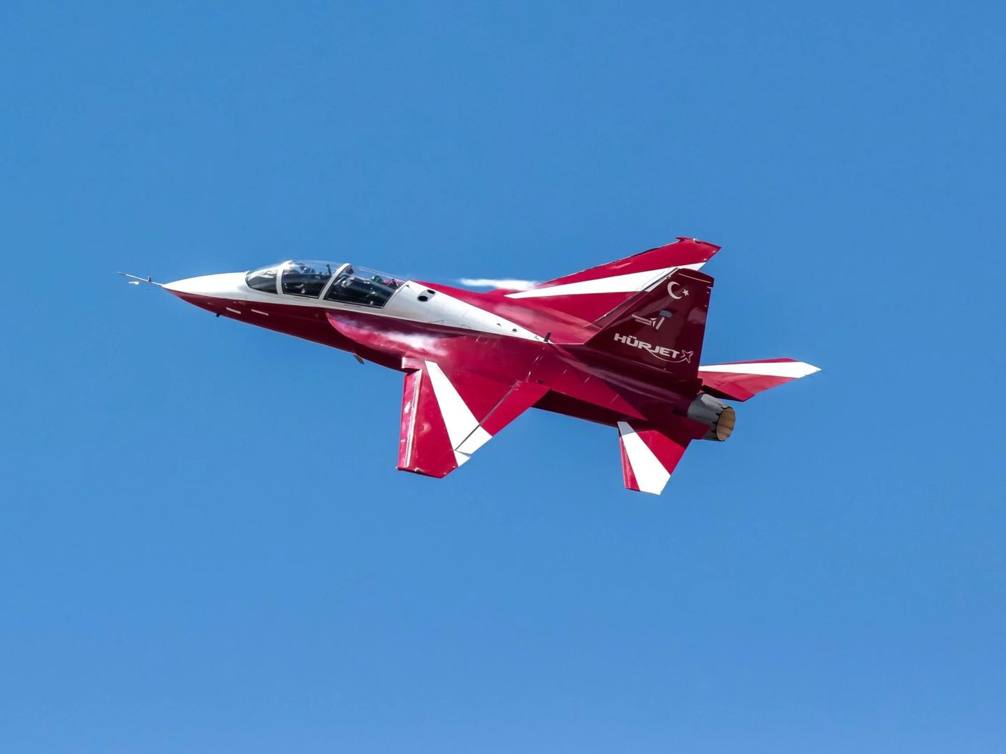 İngiltere yeni jet eğitim uçağını arıyor: HÜRJET de yarışa girebilir