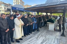 Halı sahada kalp krizi geçiren adam hayatını kaybetti