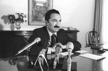 Tarihte Bugün: Bülent Ecevit CHP Genel Başkanı seçildi