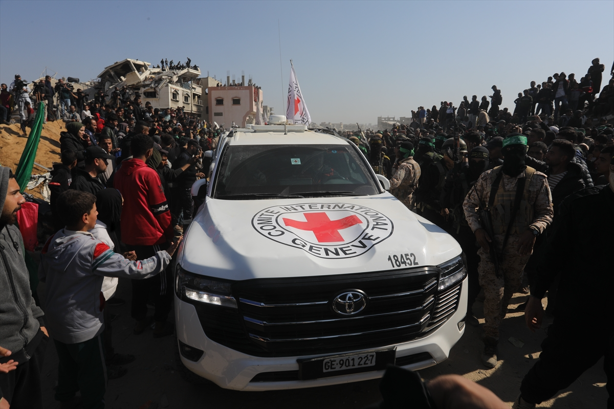 Hamas yarın 3 İsrailli esiri serbest bırakacak