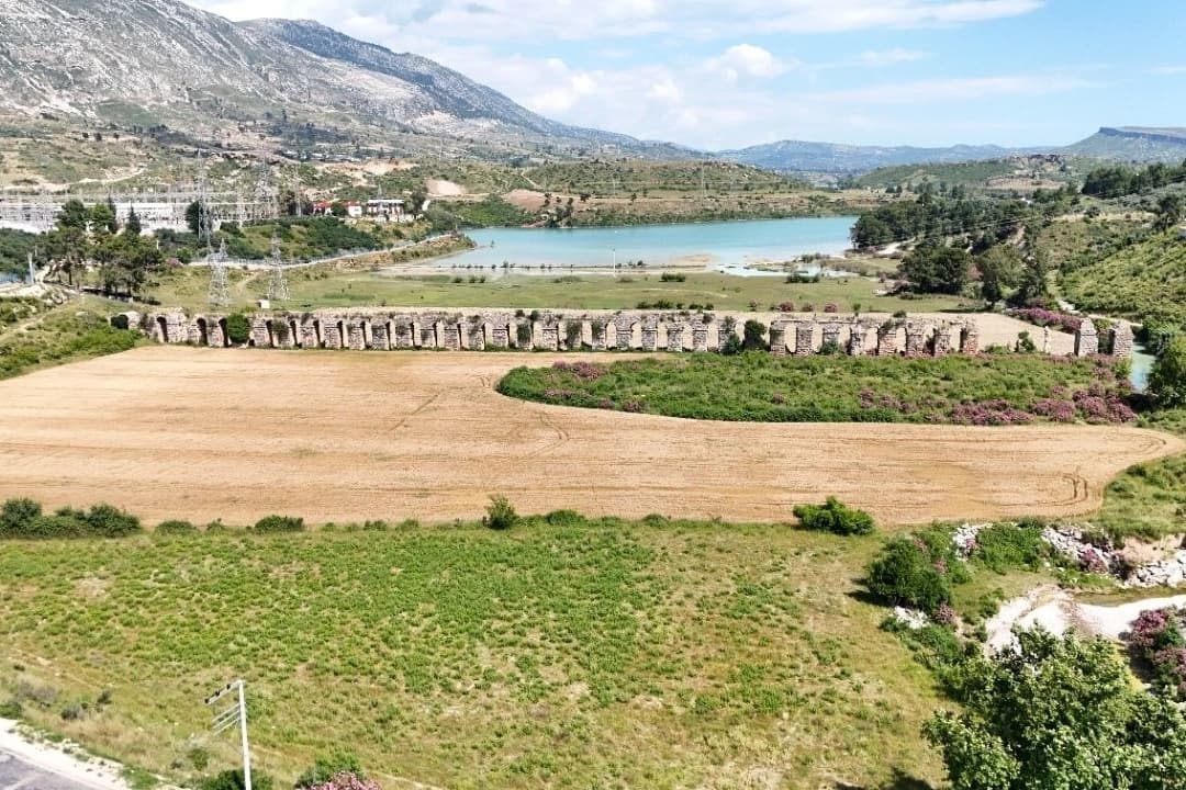 Antalya'da tarihi su kemerleri yok oluyor