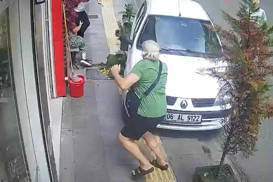 Ezilmekten son anda kurtuldu