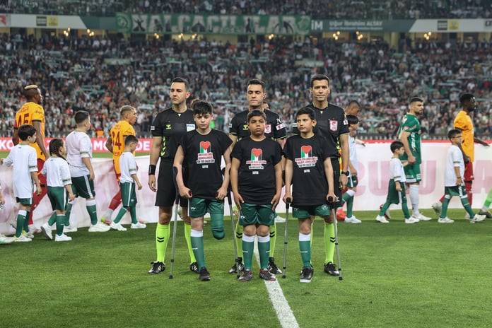 Seremonide Gazzeli çocuklar