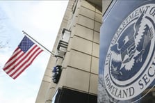 ABD öğrencilerin vize başvurularını askıya aldı