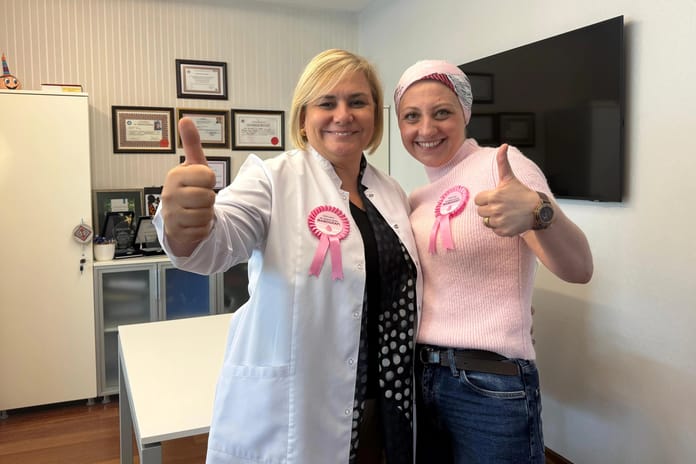 Meme kanserine erken teşhis: 3 ayda sağlığına kavuştu