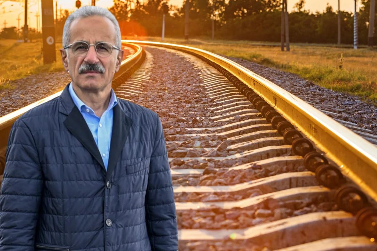 Uraloğlu duyurdu! 33 milyon kişi kullanacak