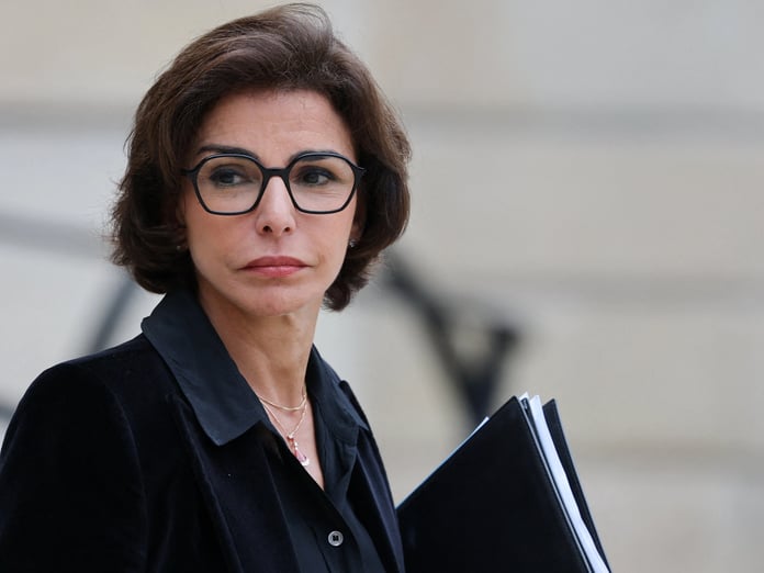 Fransız polisi yolsuzluk iddialarıyla gündeme gelen Kültür Bakanı'nın evini aradı