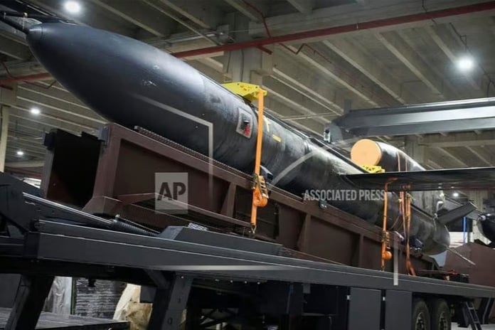 Ukrayna, 3.000 km menzilli Flamingo füzesinde seri üretime geçiyor