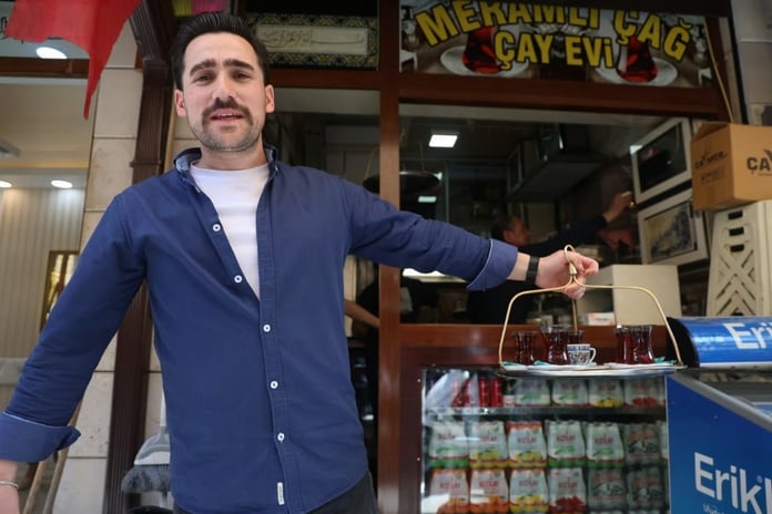 Konyalı çaycı yapay zeka ile siparişlerini katladı