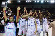 Türk Telekom, Fenerbahçe karşısında seride durumu 1-1 yaptı