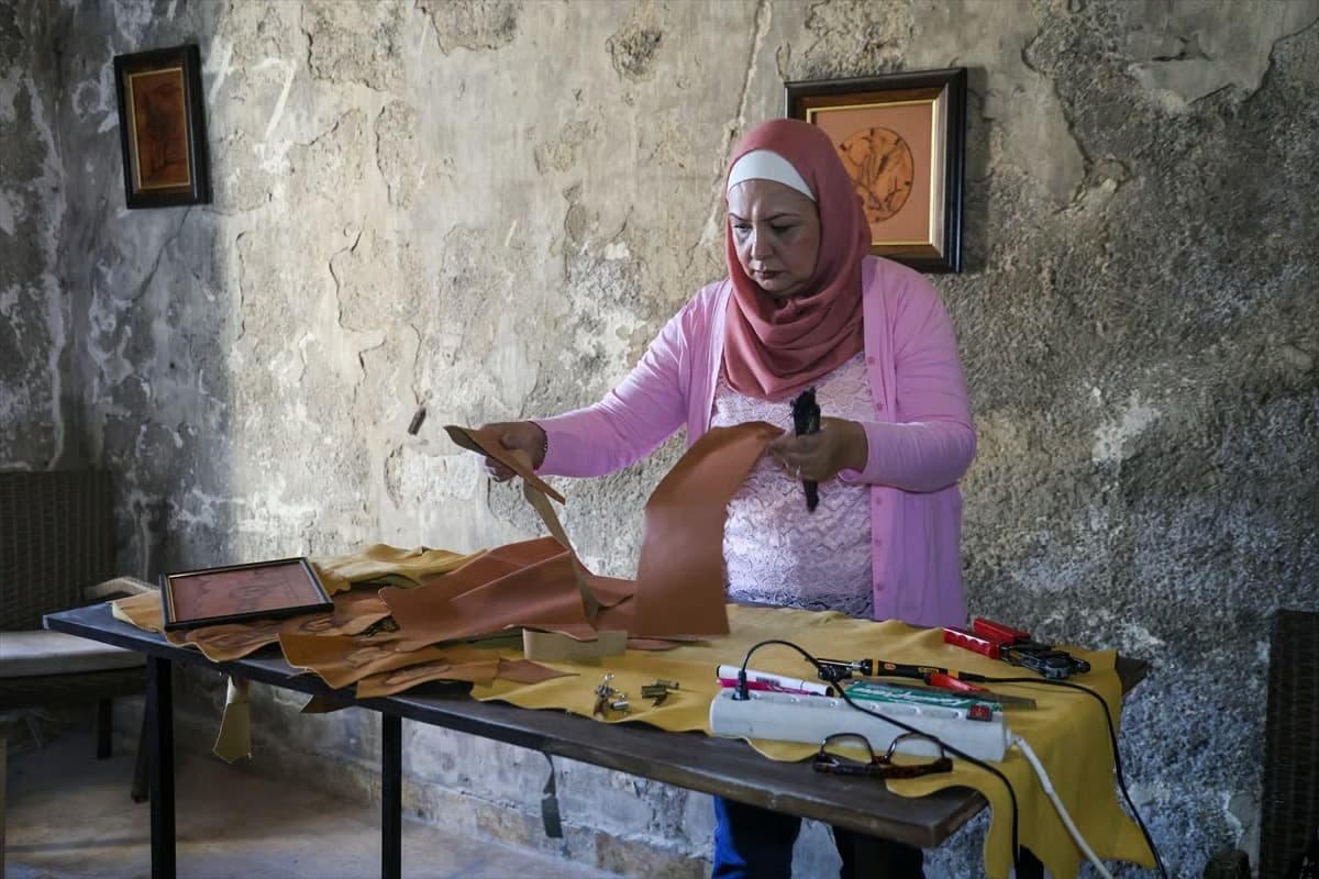 Unutulan deri yakma sanatı yeniden hayat buldu