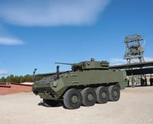 İspanyol ordusu VCR Dragón 8x8 zırhlı araçları sahaya indirdi