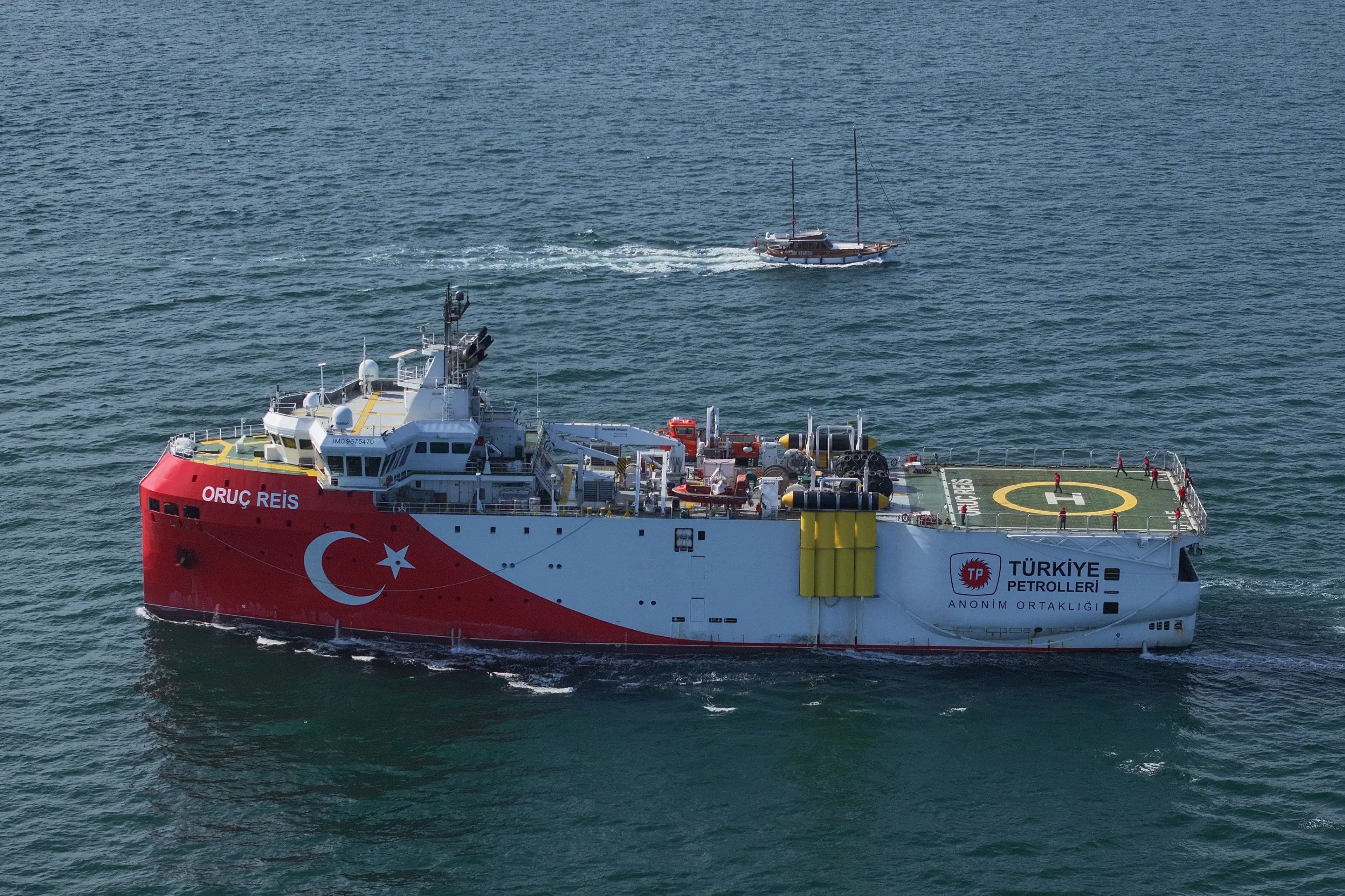 Oruç Reis Sismik Araştırma Gemisi 9 ay sonra Mavi Vatan'a döndü