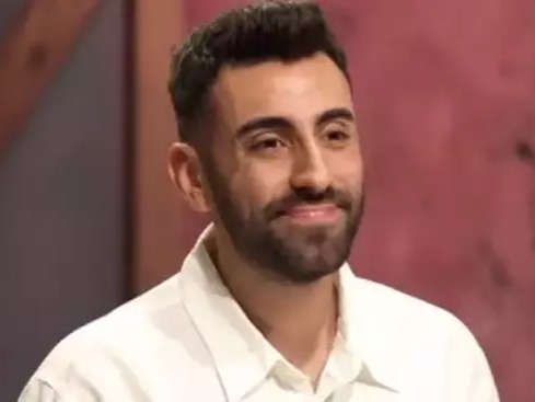 Ünlü şefe yediği yemek zehir oldu: Tabağından çıkanlar dişini kırdı, dilini kesti 